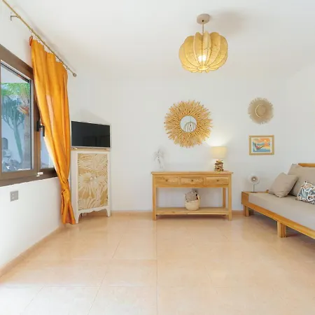 Aguila De Dunas - Charming Flat With Patio & Pools In The Centre Of * Corralejo