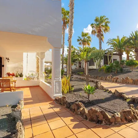 Apartament Aguila De Dunas - Charming Flat With Patio & Pools In The Centre Of